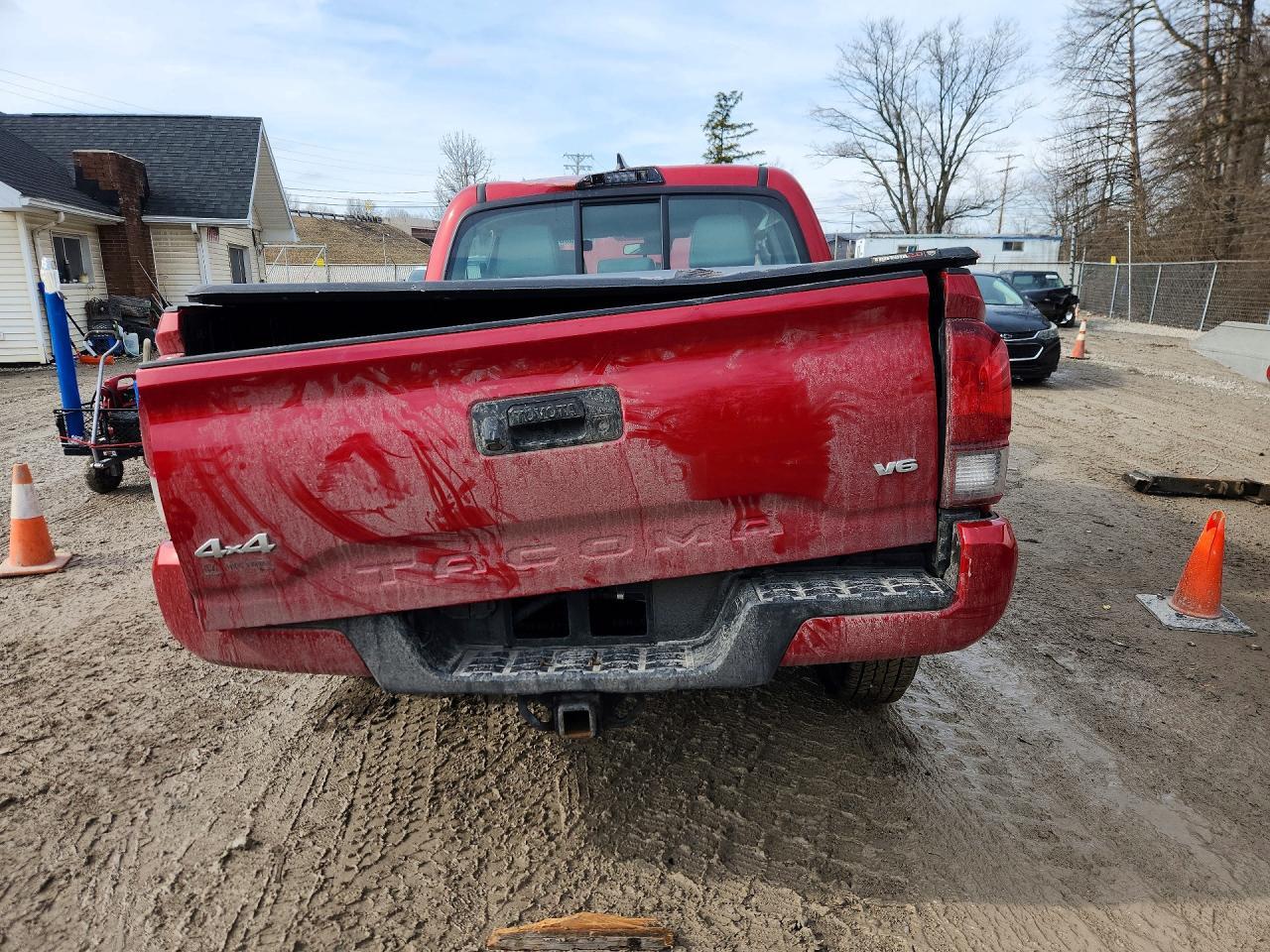 2018 Toyota Tacoma Sr V6 - Фото 6