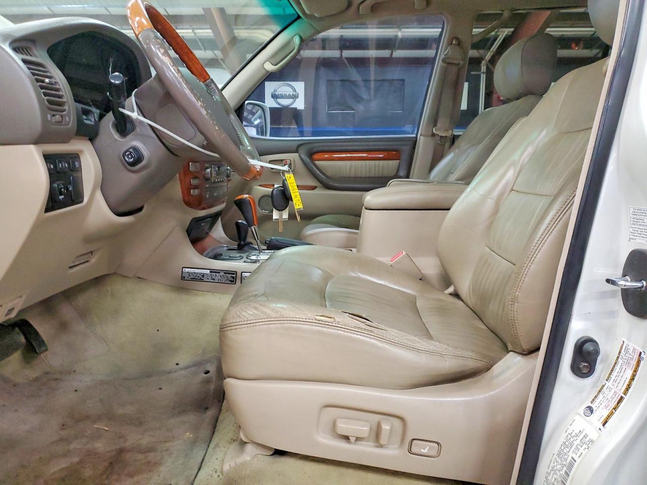 2004 Lexus Lx 470 Base - Image 7