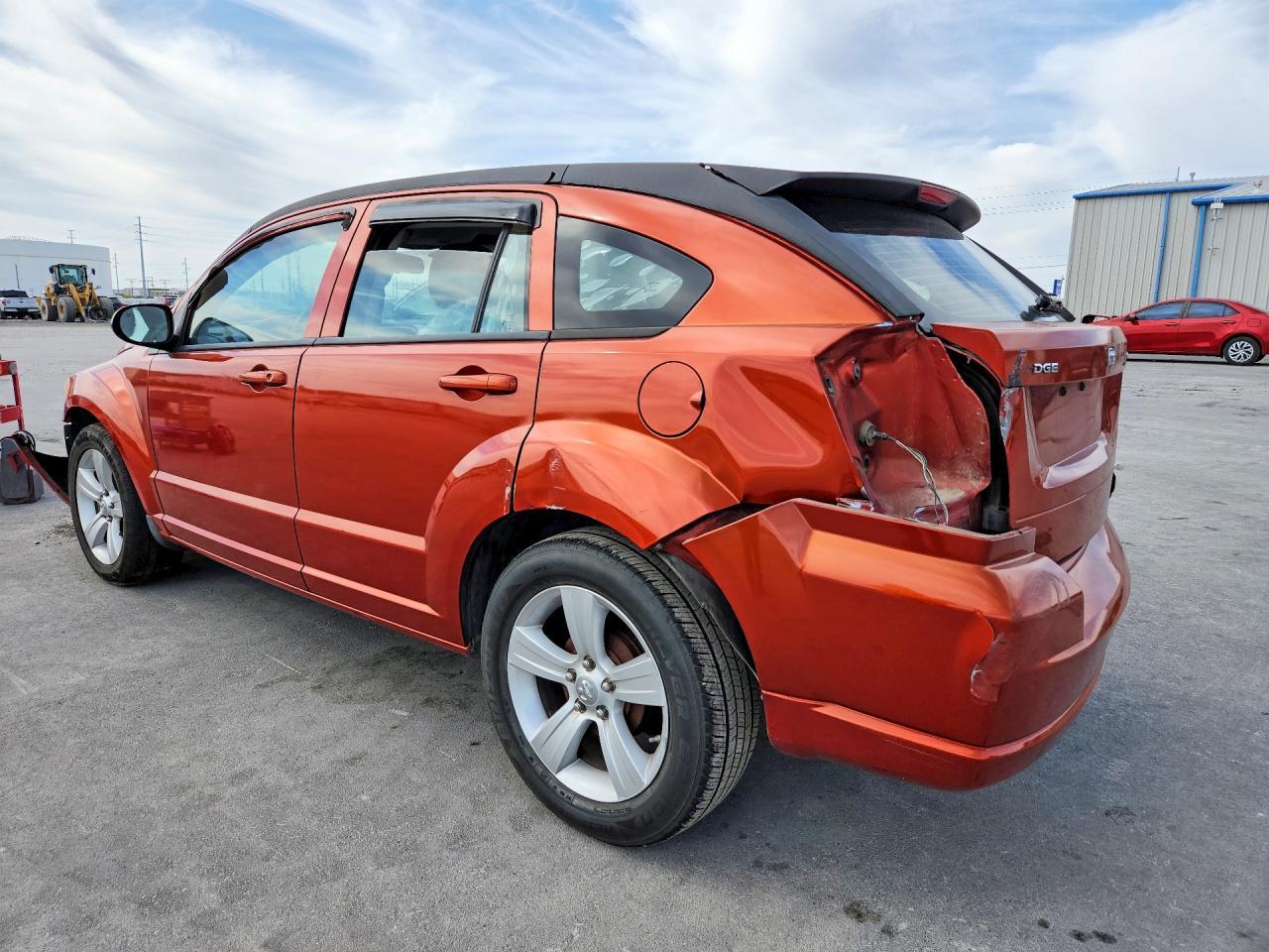 2010 Dodge Caliber Mainstreet - Image 2