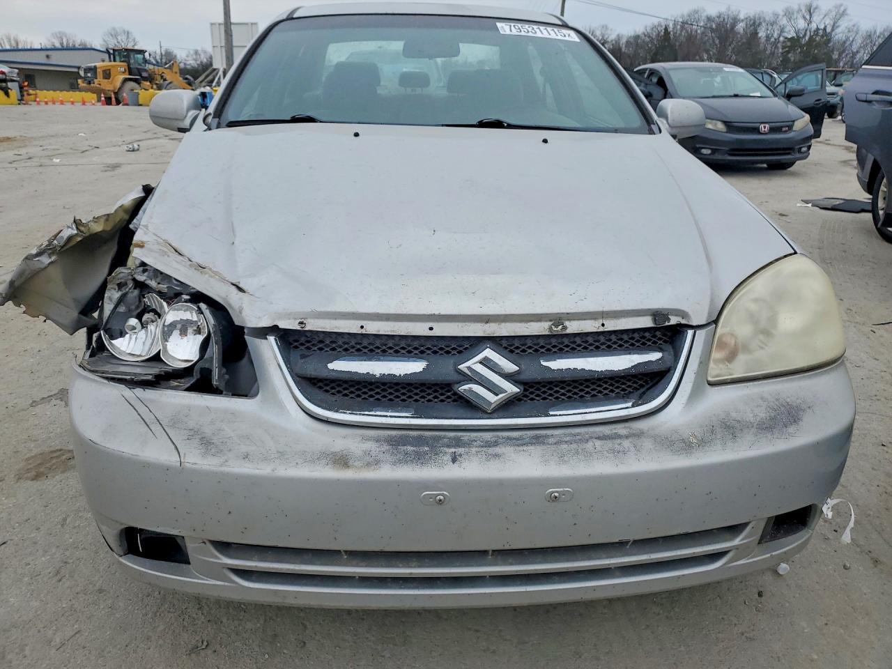 2008 Suzuki Forenza Base - Фото 5