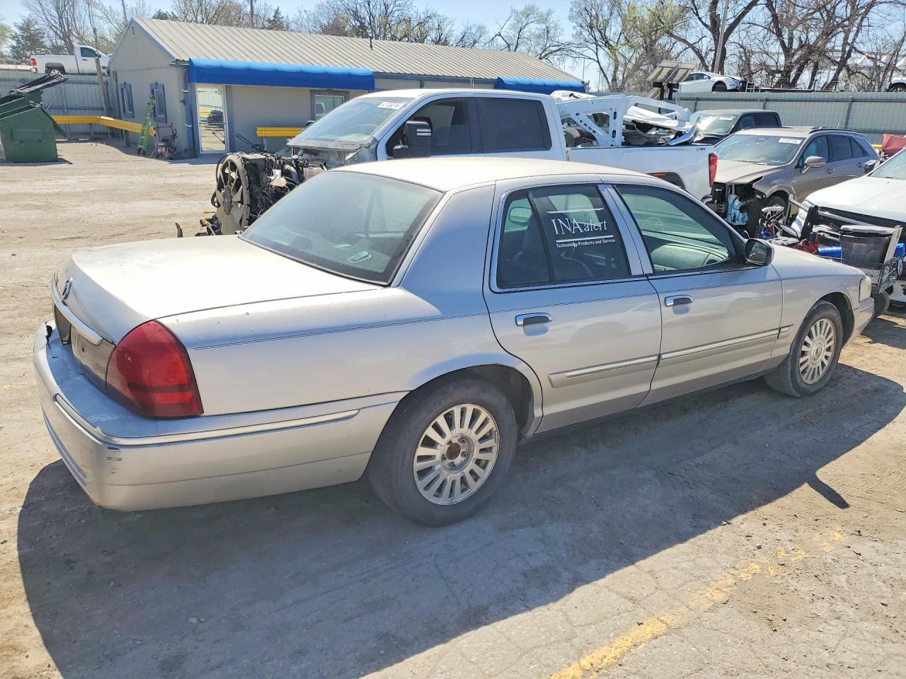 2006 Mercury Grand Marquis Ls - Image 3
