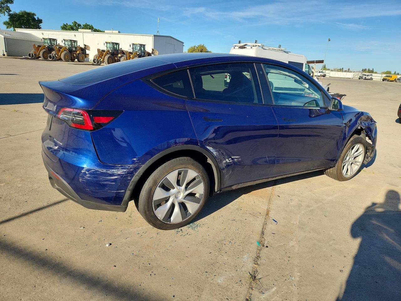 2023 Tesla Model Y - Фото 3