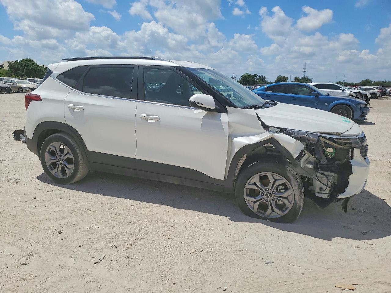2024 Kia Seltos S - Image 4