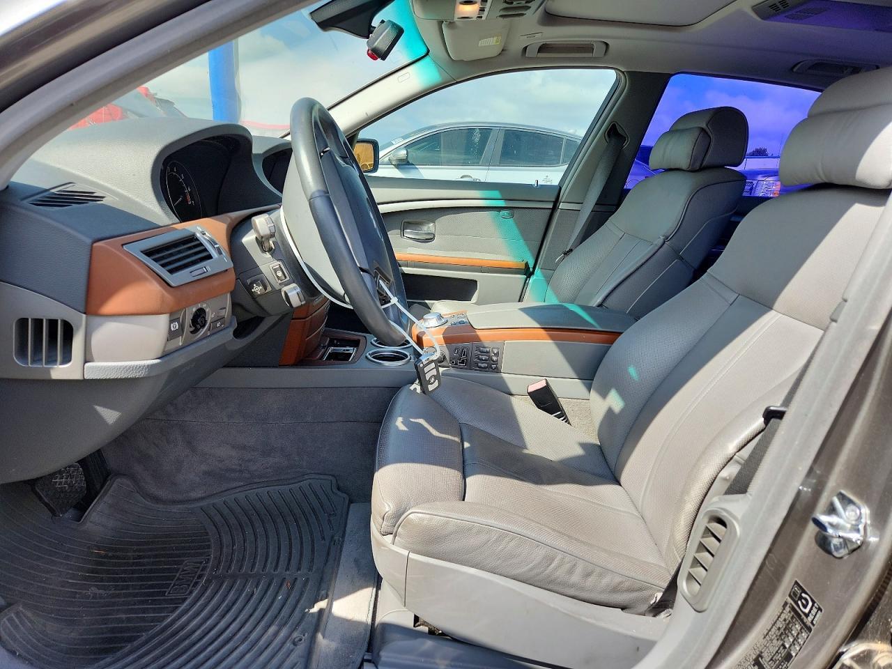 2004 BMW 745 Li - Image 7