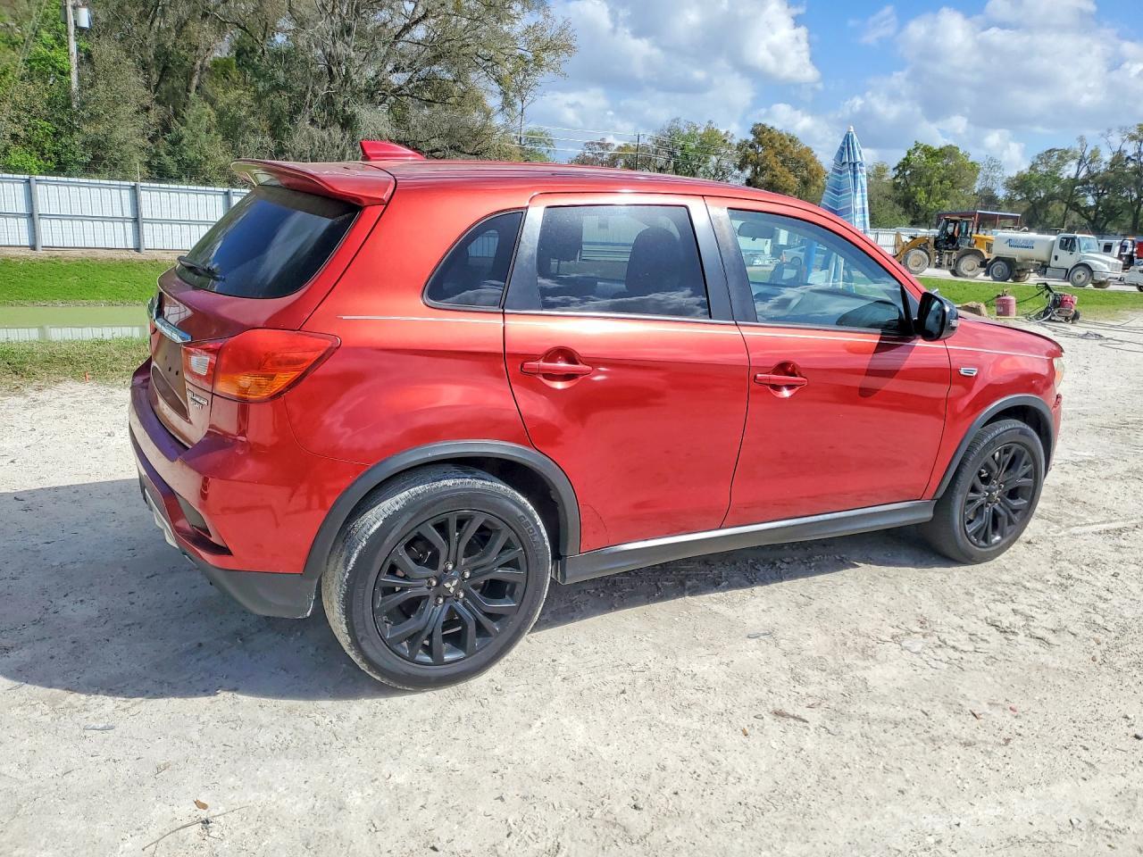 2018 Mitsubishi Outlander Sport Es - Image 3