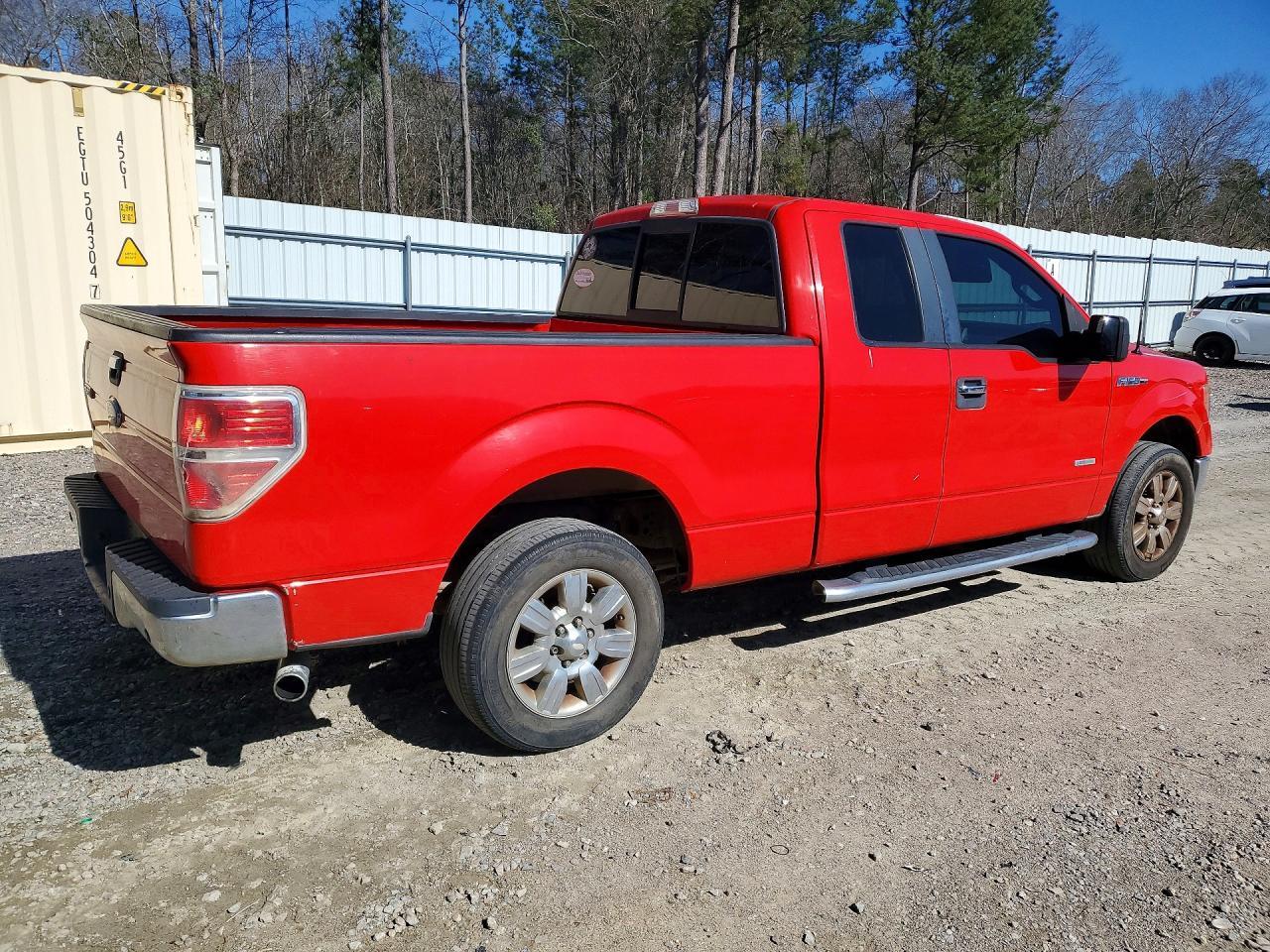 2012 Ford F150 Super Cab - Фото 3