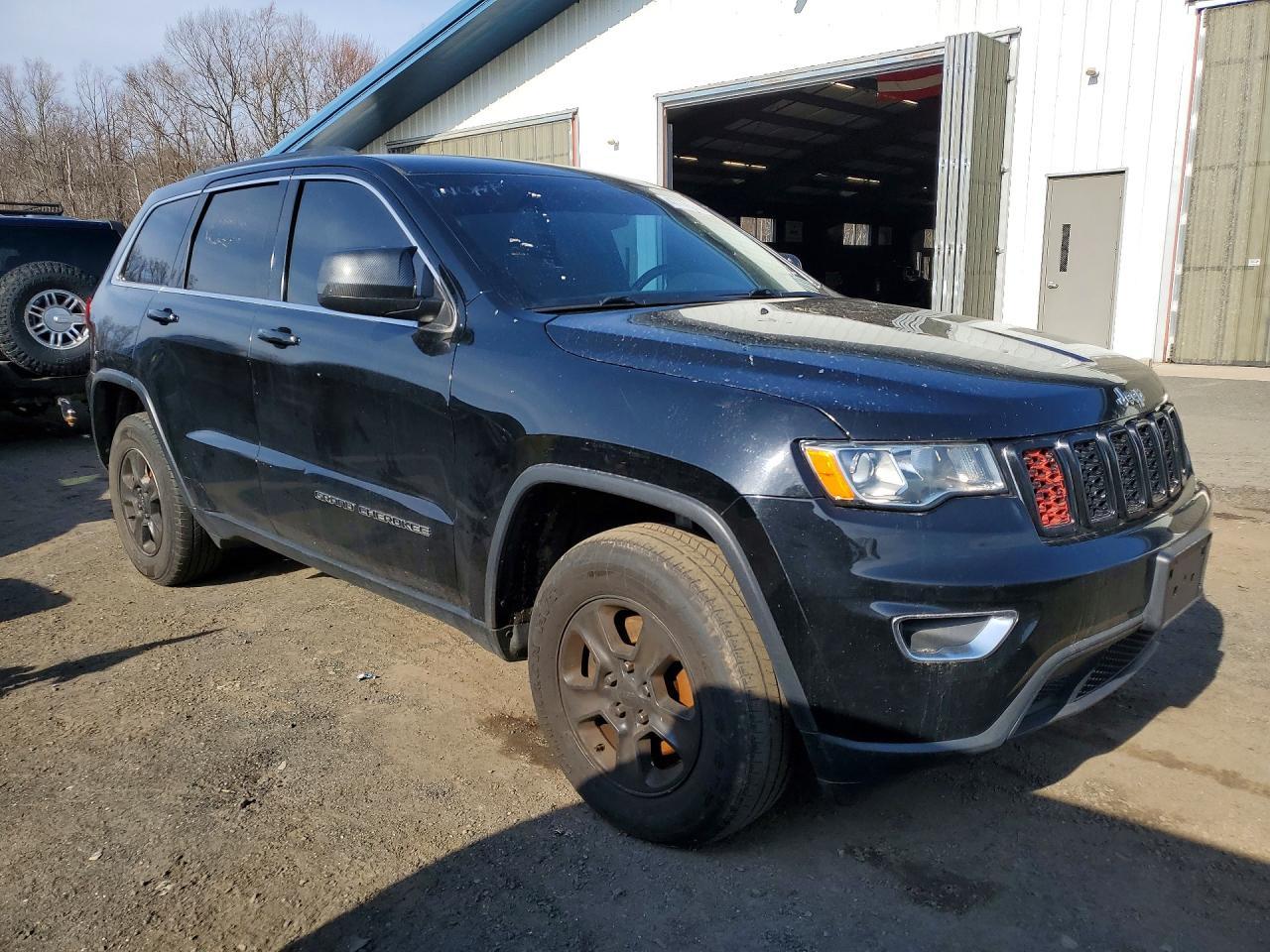 2017 Jeep Grand Cherokee Laredo - Фото 4