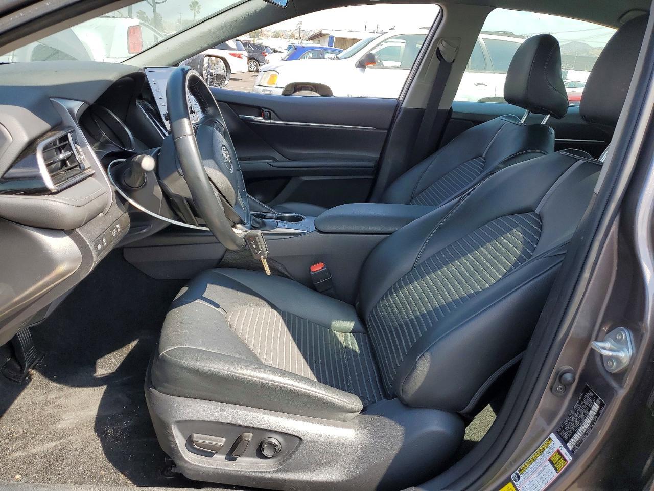 2022 Toyota Camry Se - Фото 7