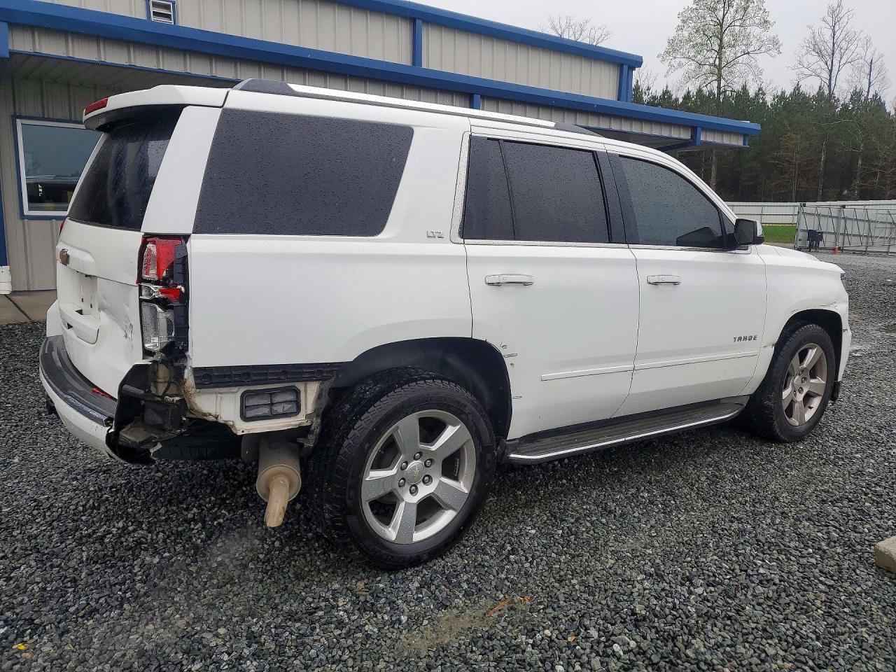 2015 Chevrolet Tahoe C1500 Ltz - Image 3