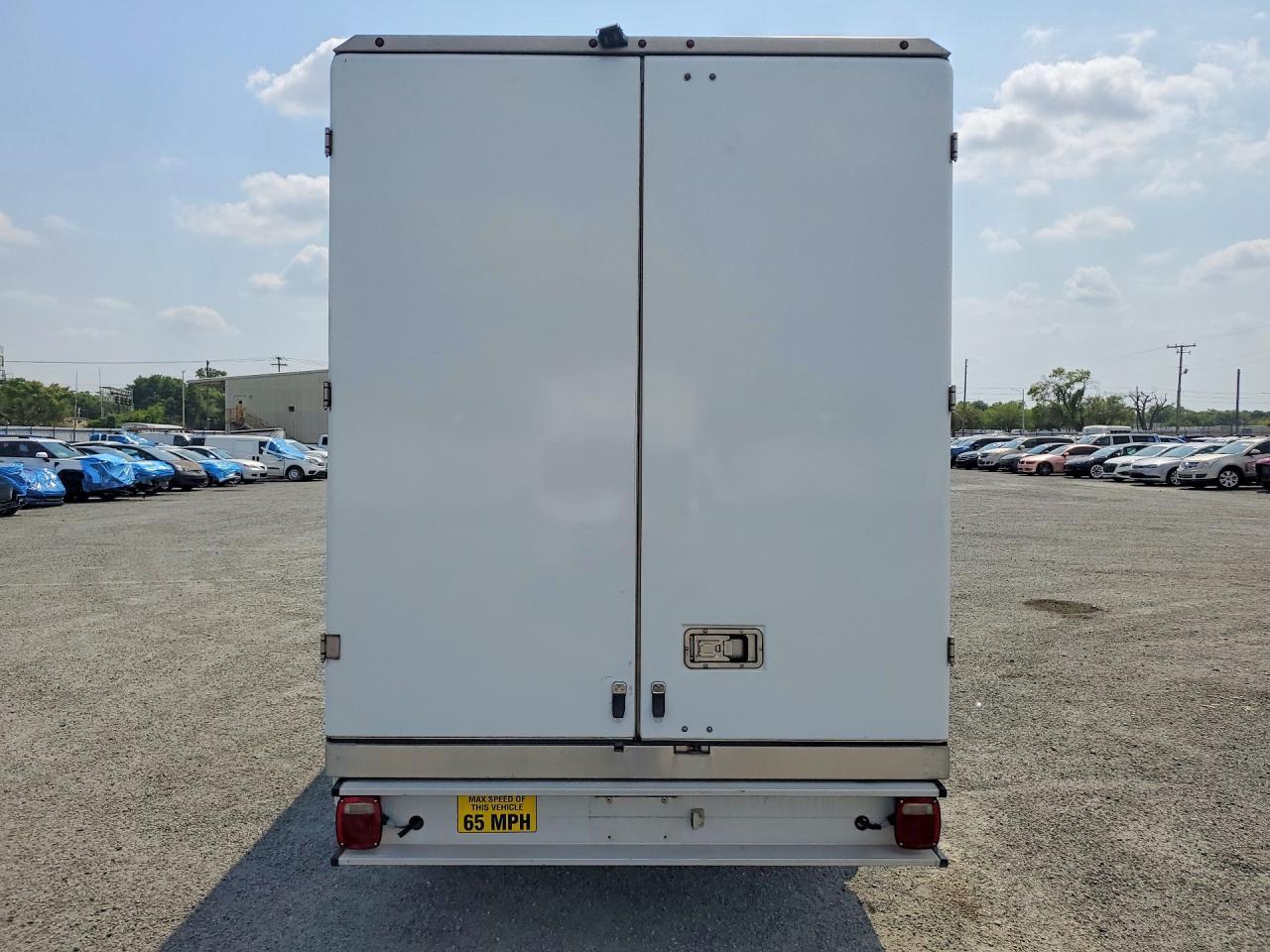 2021 Ford Transit Delivery Truck - Image 6