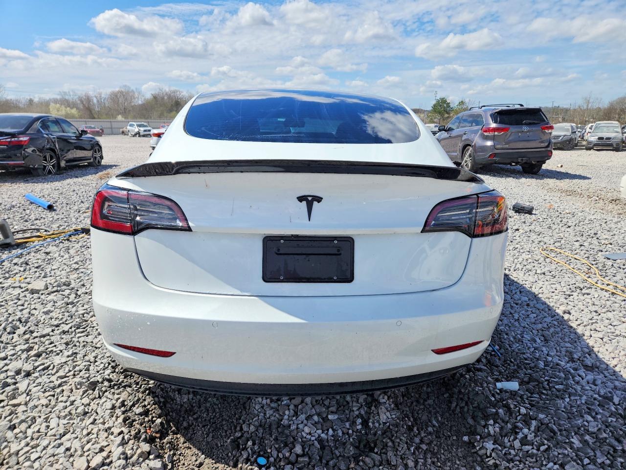 2021 Tesla Model 3 - Фото 6