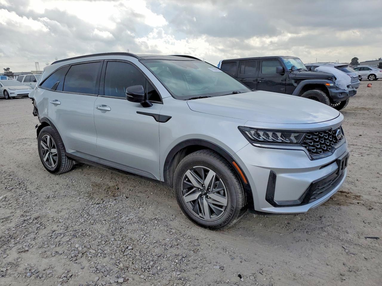 2021 Kia Sorento S - Image 4