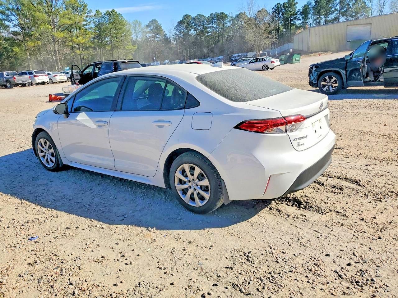 2025 Toyota Corolla Le - Image 2