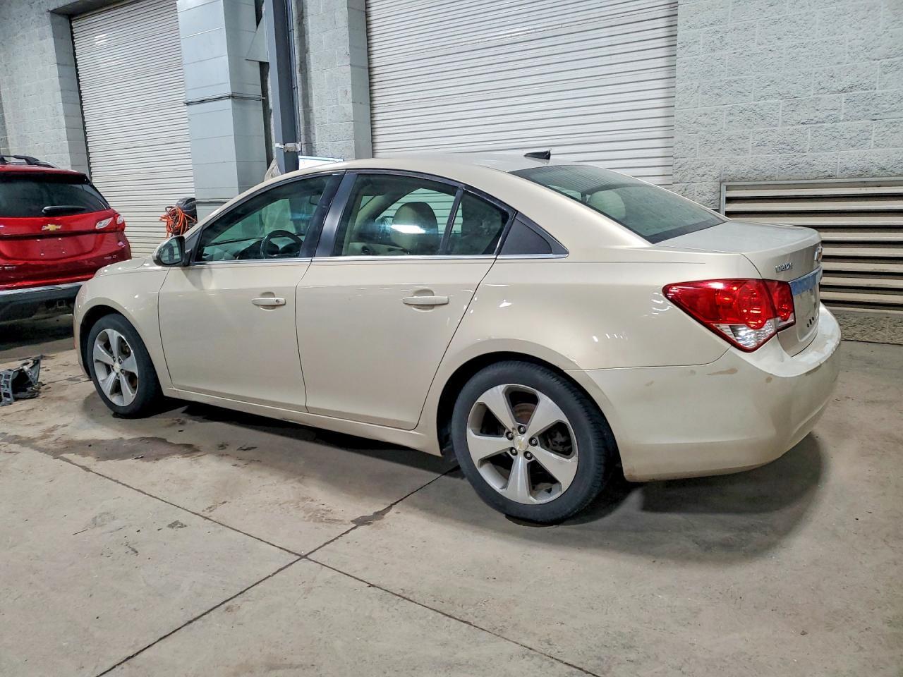 2011 Chevrolet Cruze Lt - Фото 2