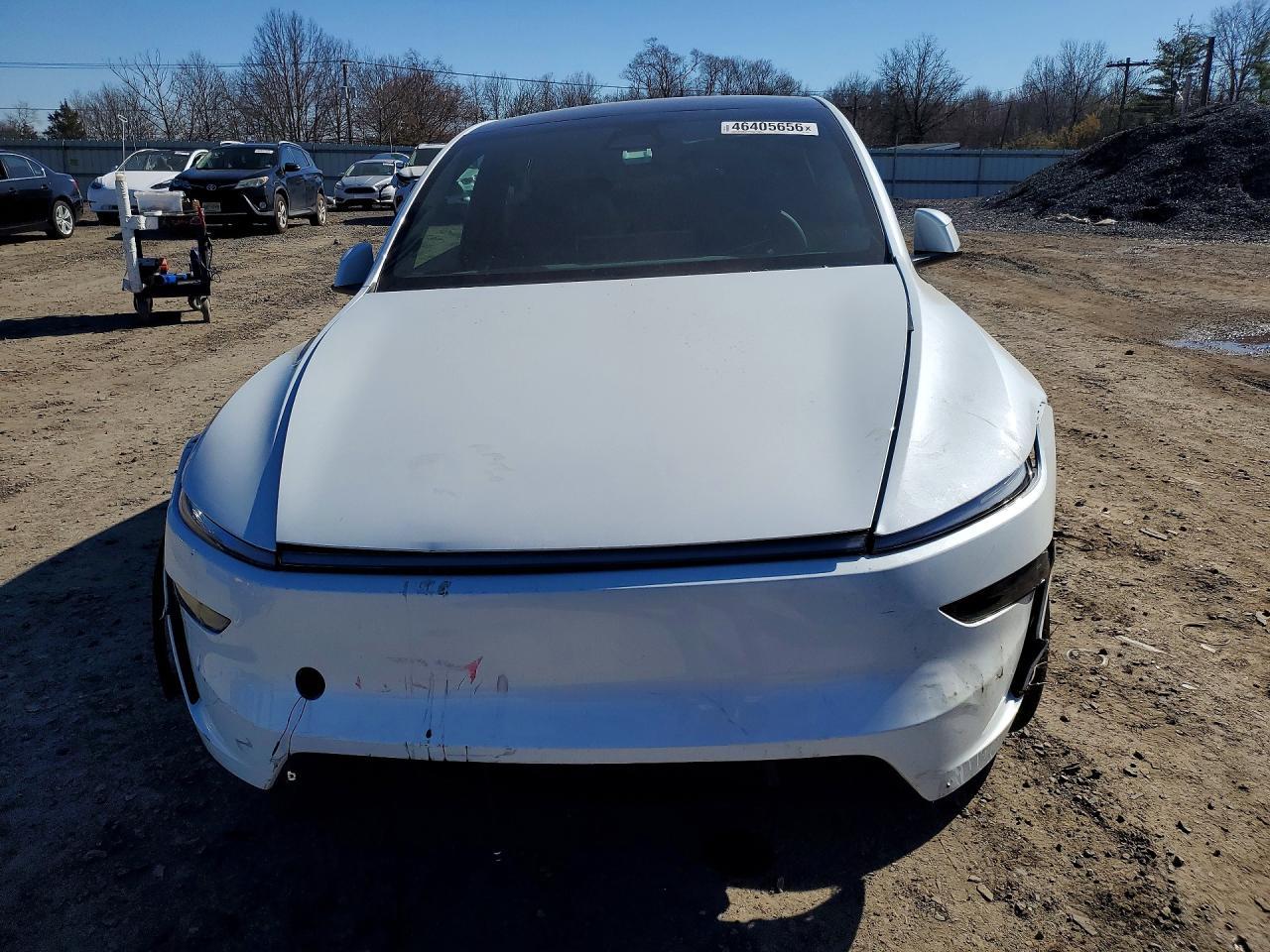 2026 Tesla Model Y - Image 5