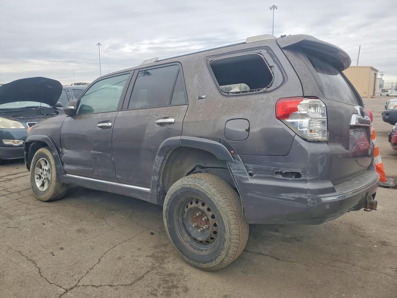 2010 Toyota 4Runner Sr5 - Фото 2