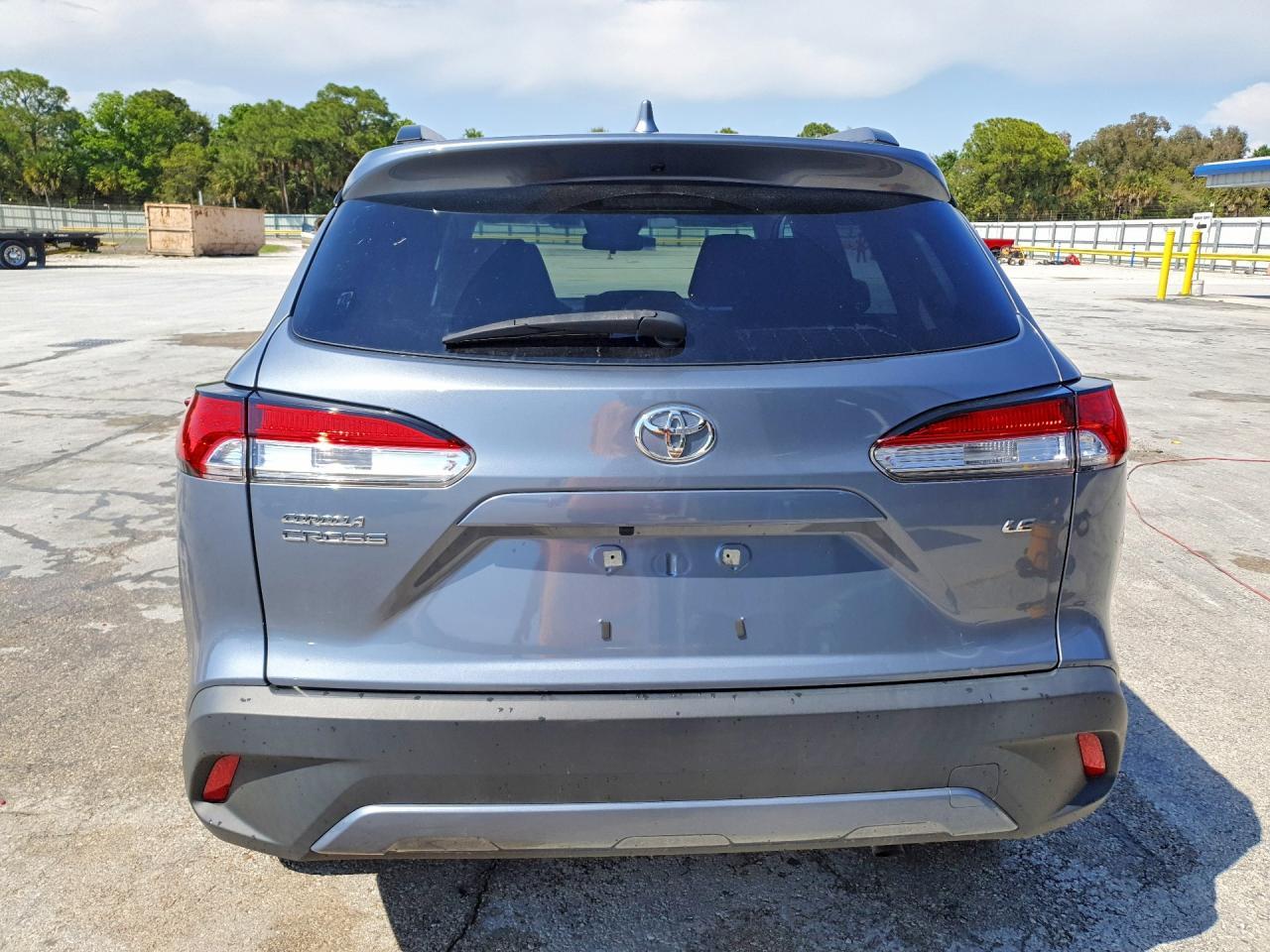 2023 Toyota Corolla Cross Le - Image 6