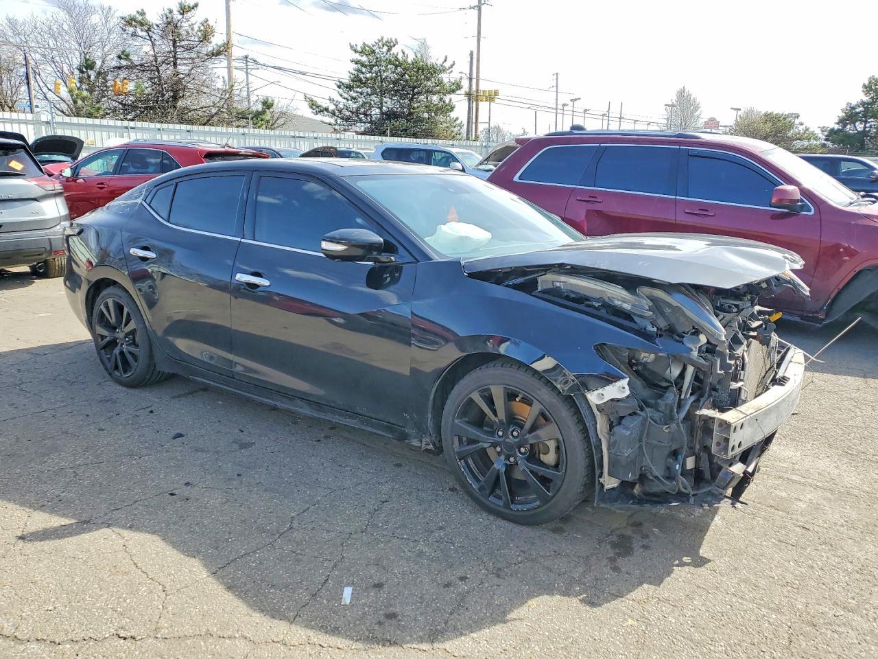 2017 Nissan Maxima Platinum - Image 4