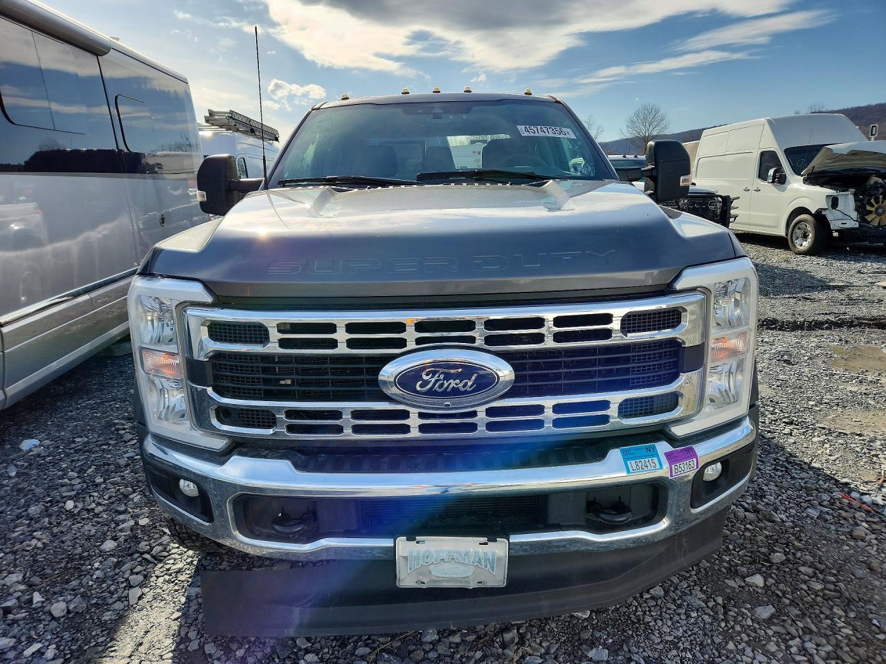 2023 Ford F450 Super Duty - Фото 5