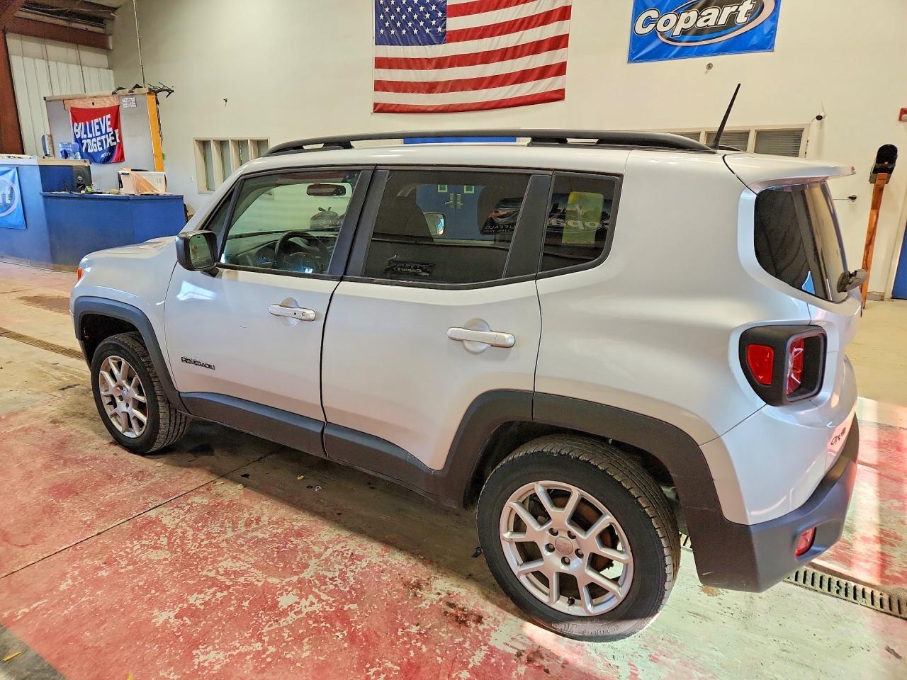 2019 Jeep Renegade Sport - Image 2
