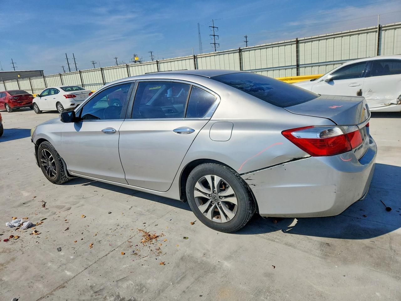 2015 Honda Accord Lx - Фото 2