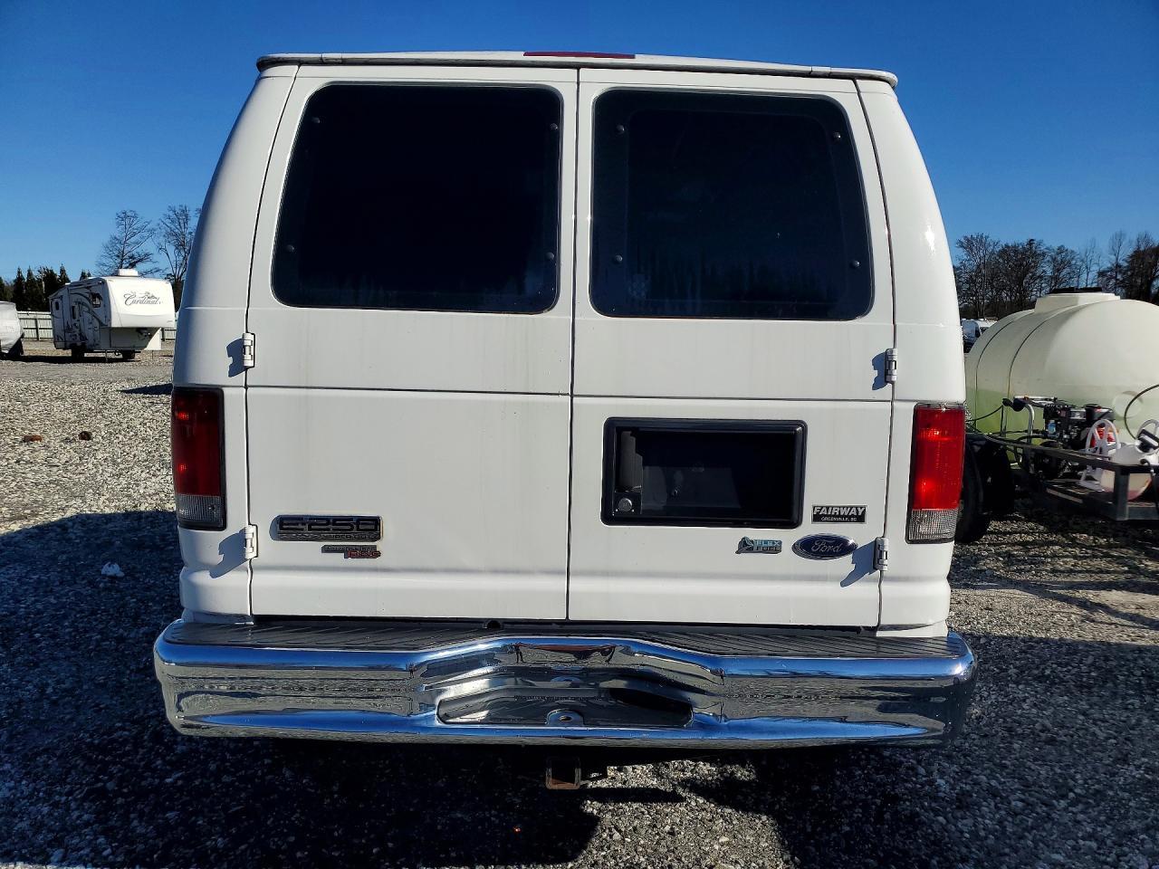 2013 Ford E250 Delivery Van - Image 6