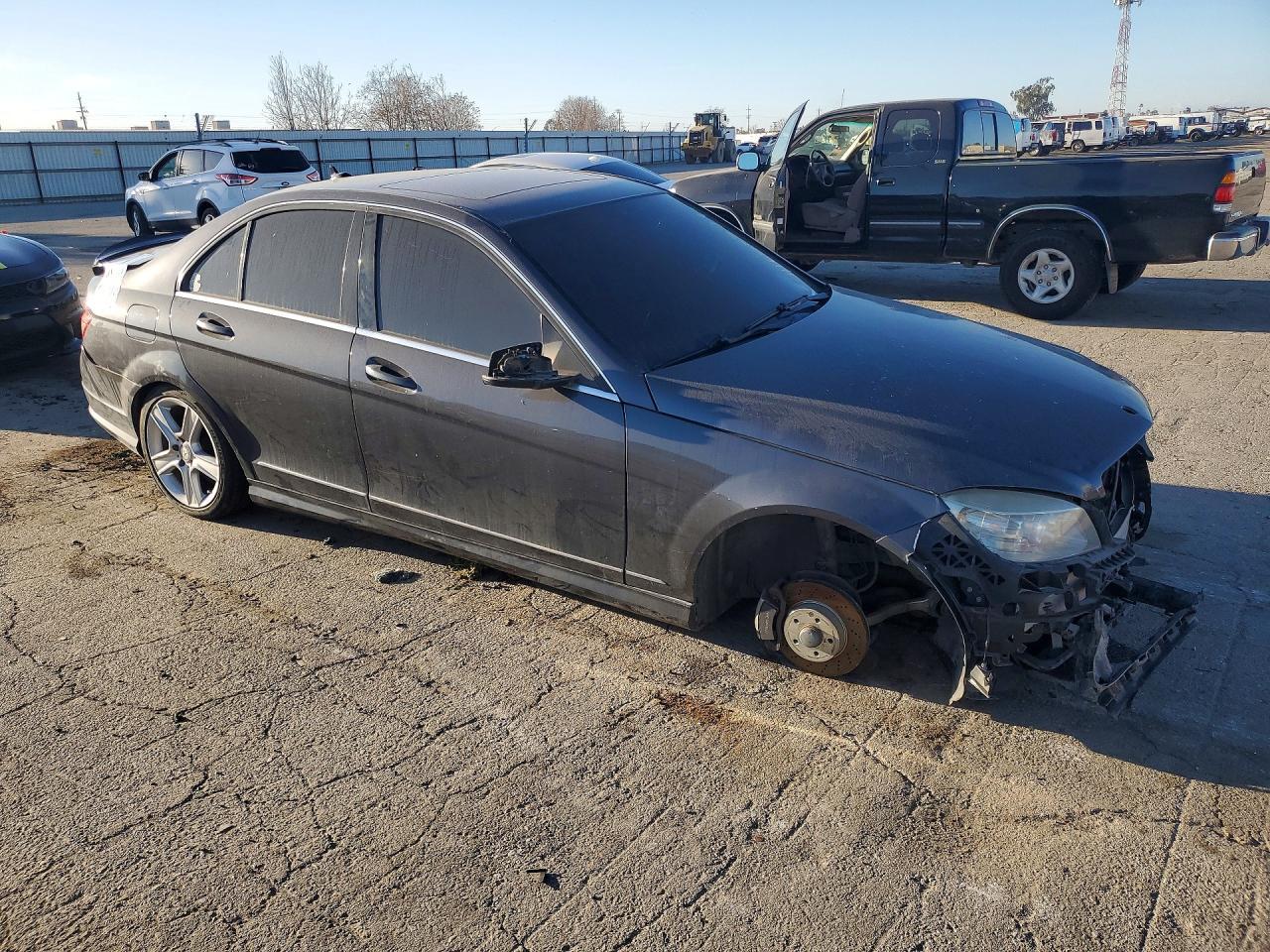 2011 Mercedes-Benz C 300 - Фото 4