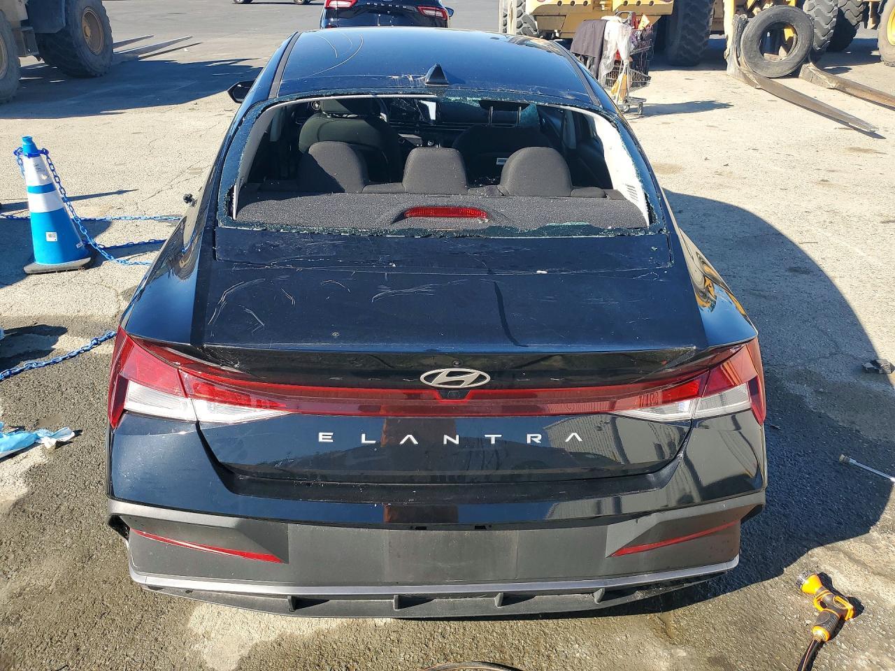 2024 Hyundai Elantra Sel - Фото 6