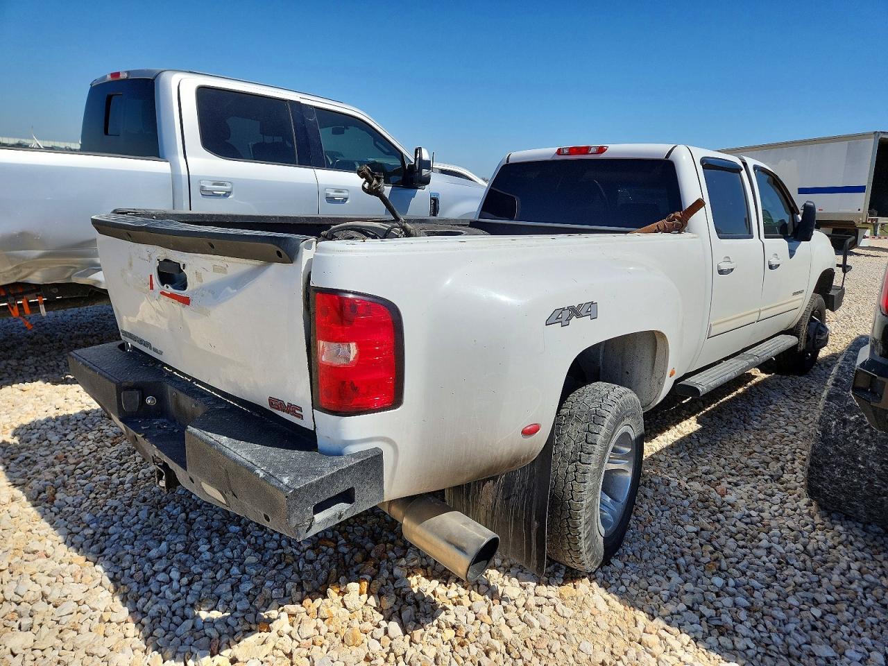 2011 GMC Sierra K3500 Slt - Image 4