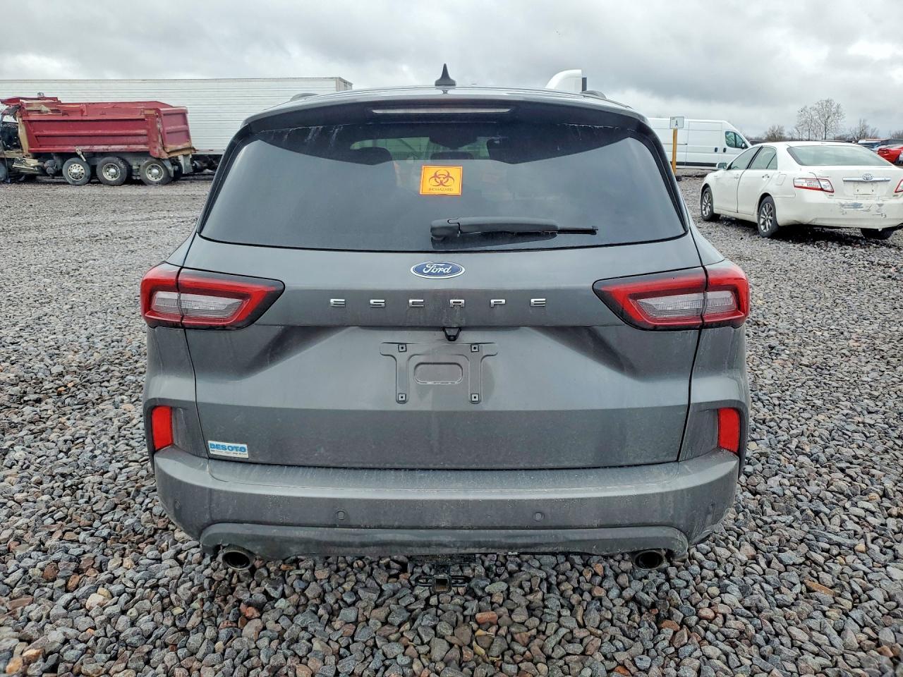 2023 Ford Escape St Line - Фото 6