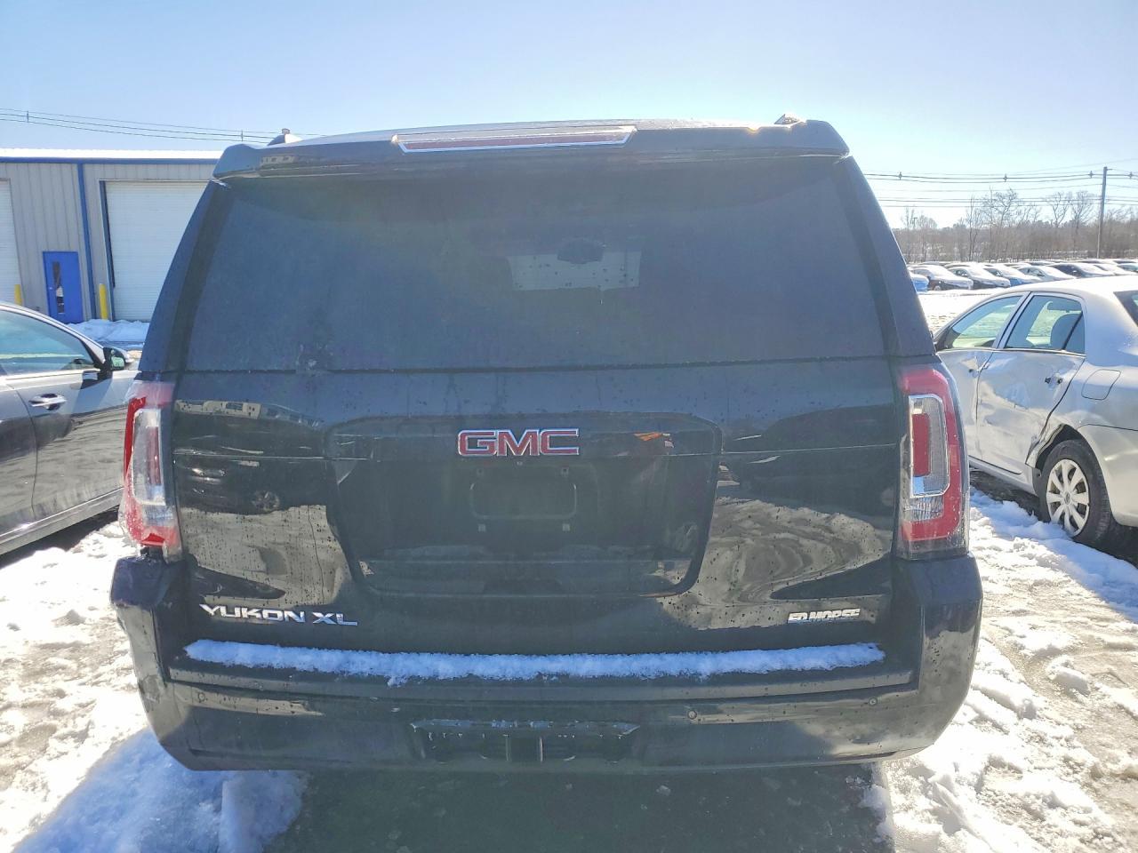 2019 GMC Yukon Xl C1500 Slt - Image 6