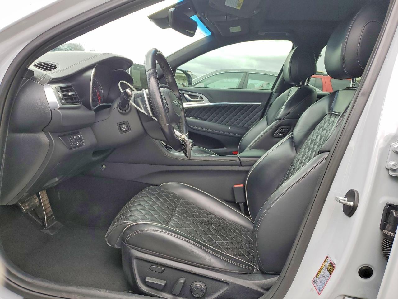 2019 Genesis G70 2.0T Advanced - Фото 7