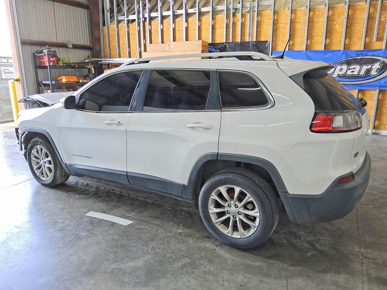 2019 Jeep Cherokee Latitude - Фото 2