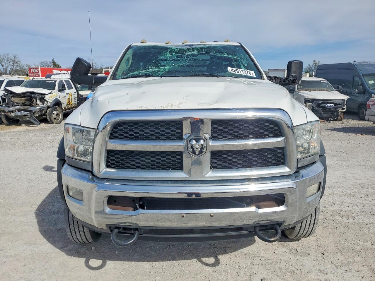 2016 Ram 5500 Flatbed Truck - Фото 5