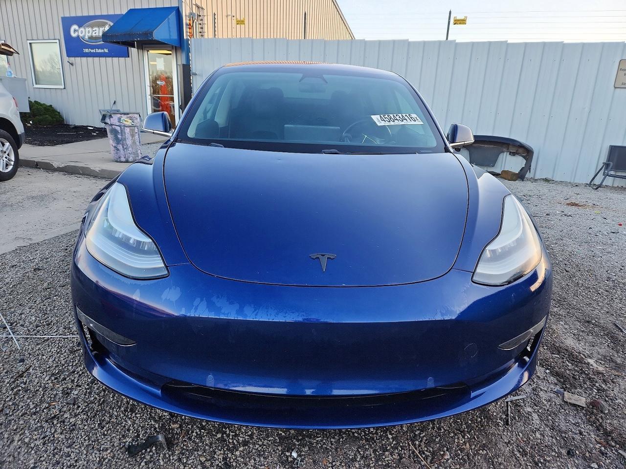 2018 Tesla Model 3 - Фото 5