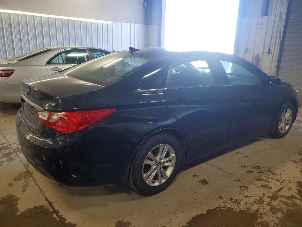 2012 Hyundai Sonata Gls - Фото 3