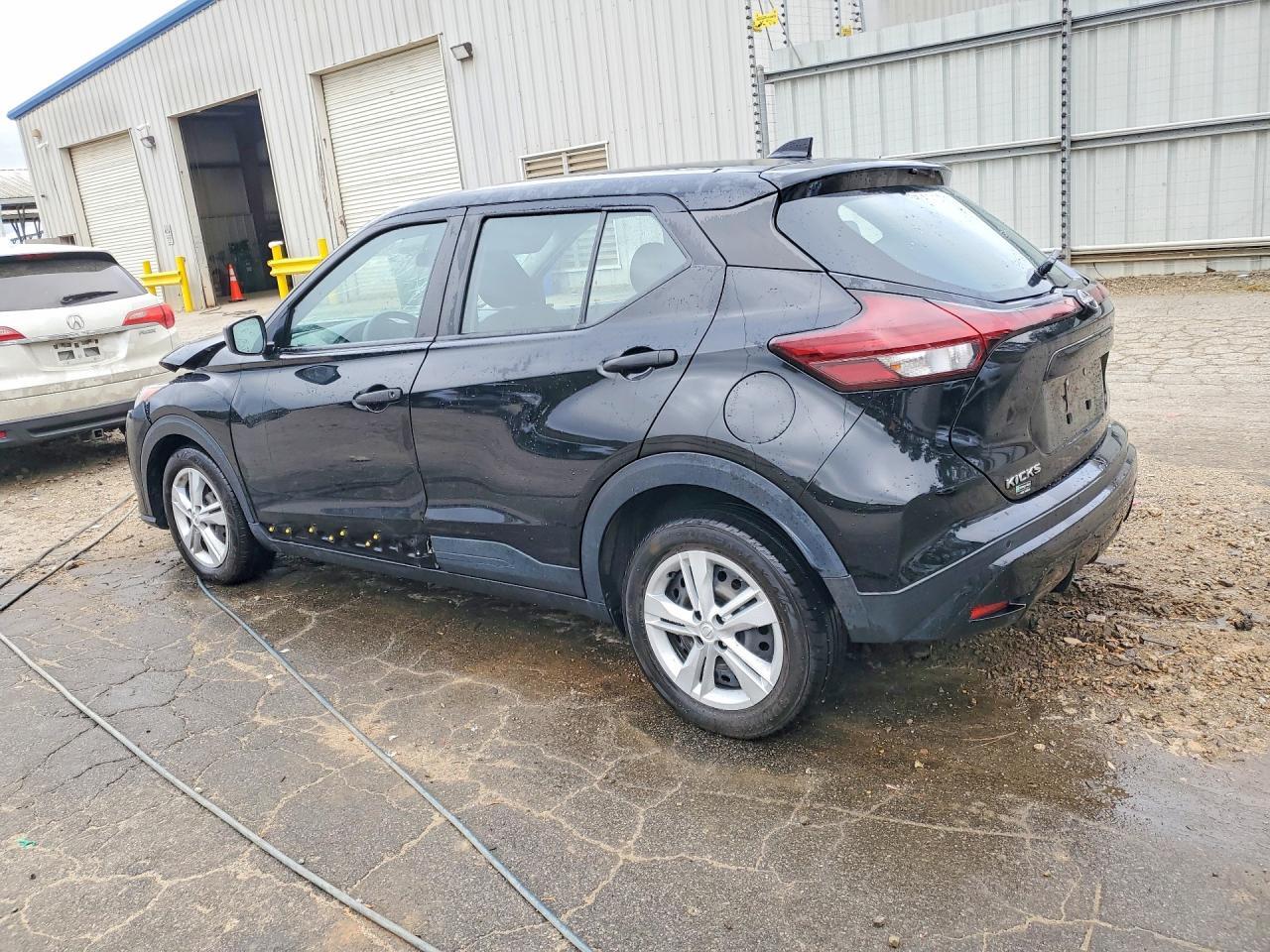 2022 Nissan Kicks S - Фото 2