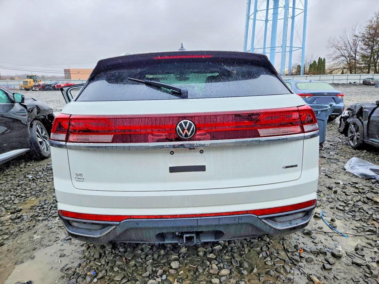 2024 Volkswagen Atlas Cross Sport Se - Image 6