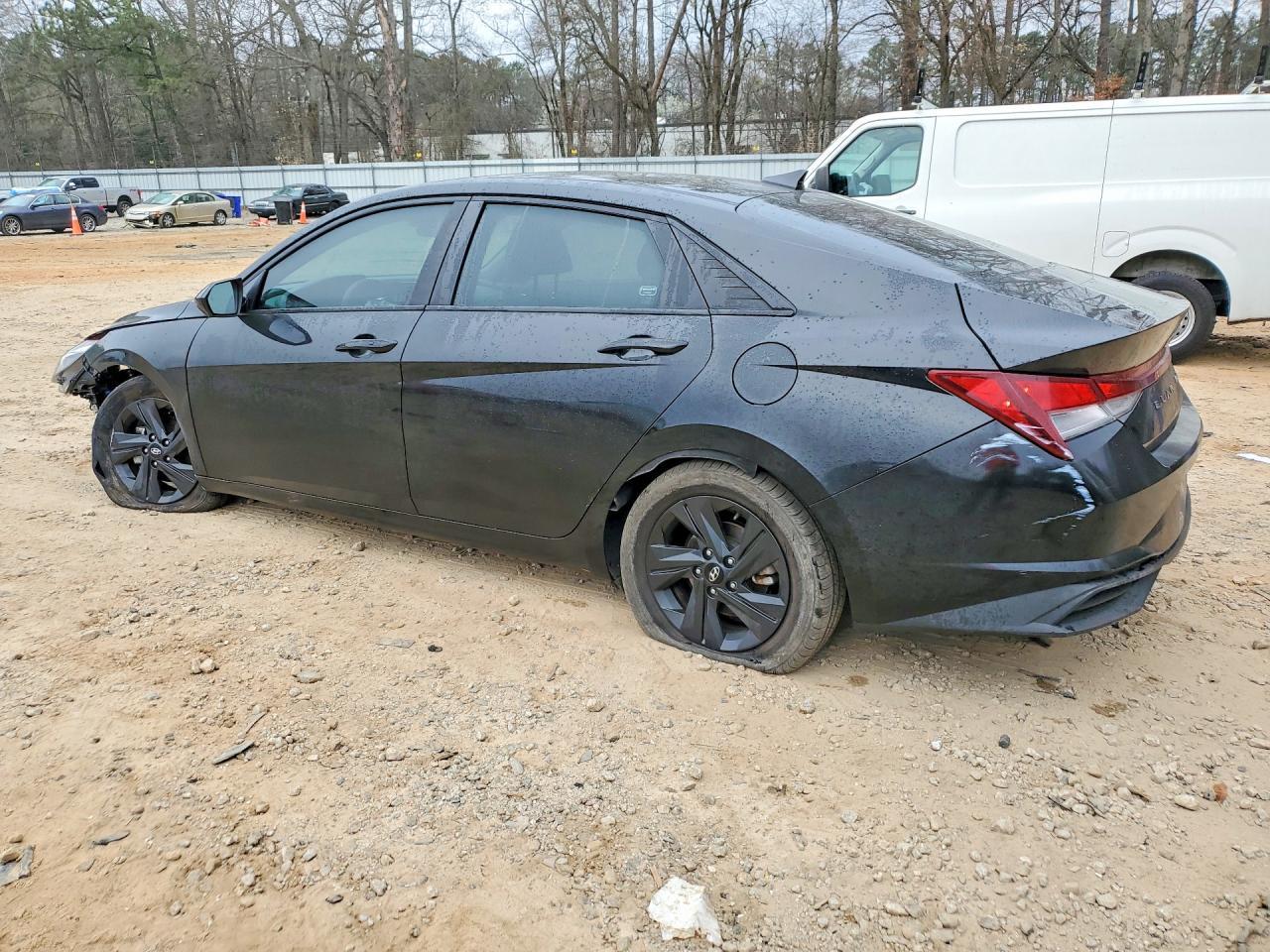 2023 Hyundai Elantra Sel - Фото 2