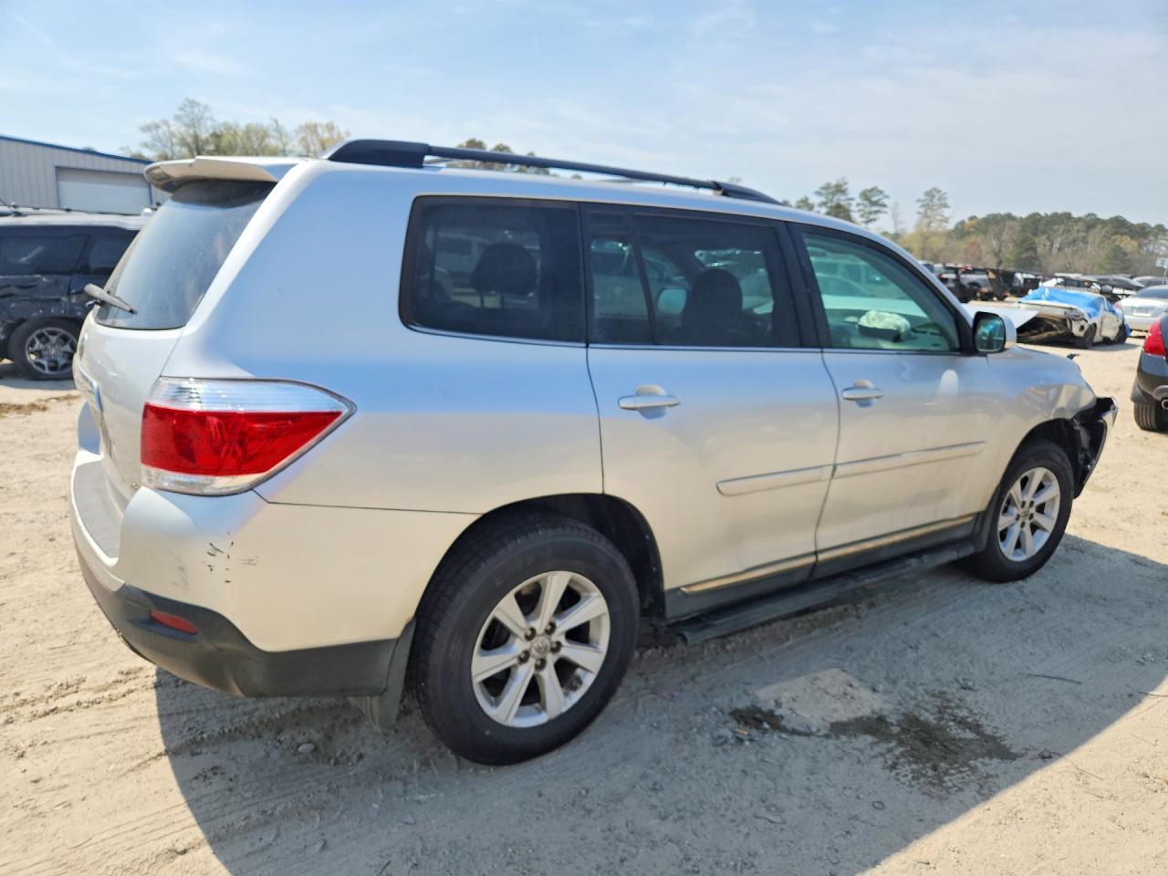 2013 Toyota Highlander Se - Фото 3
