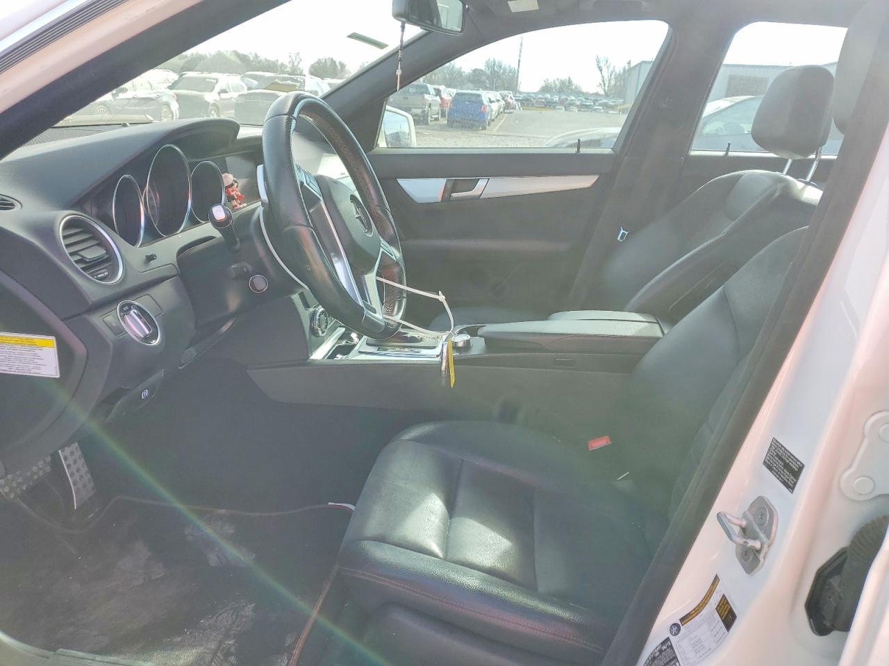 2014 Mercedes-Benz C 250 - Image 7