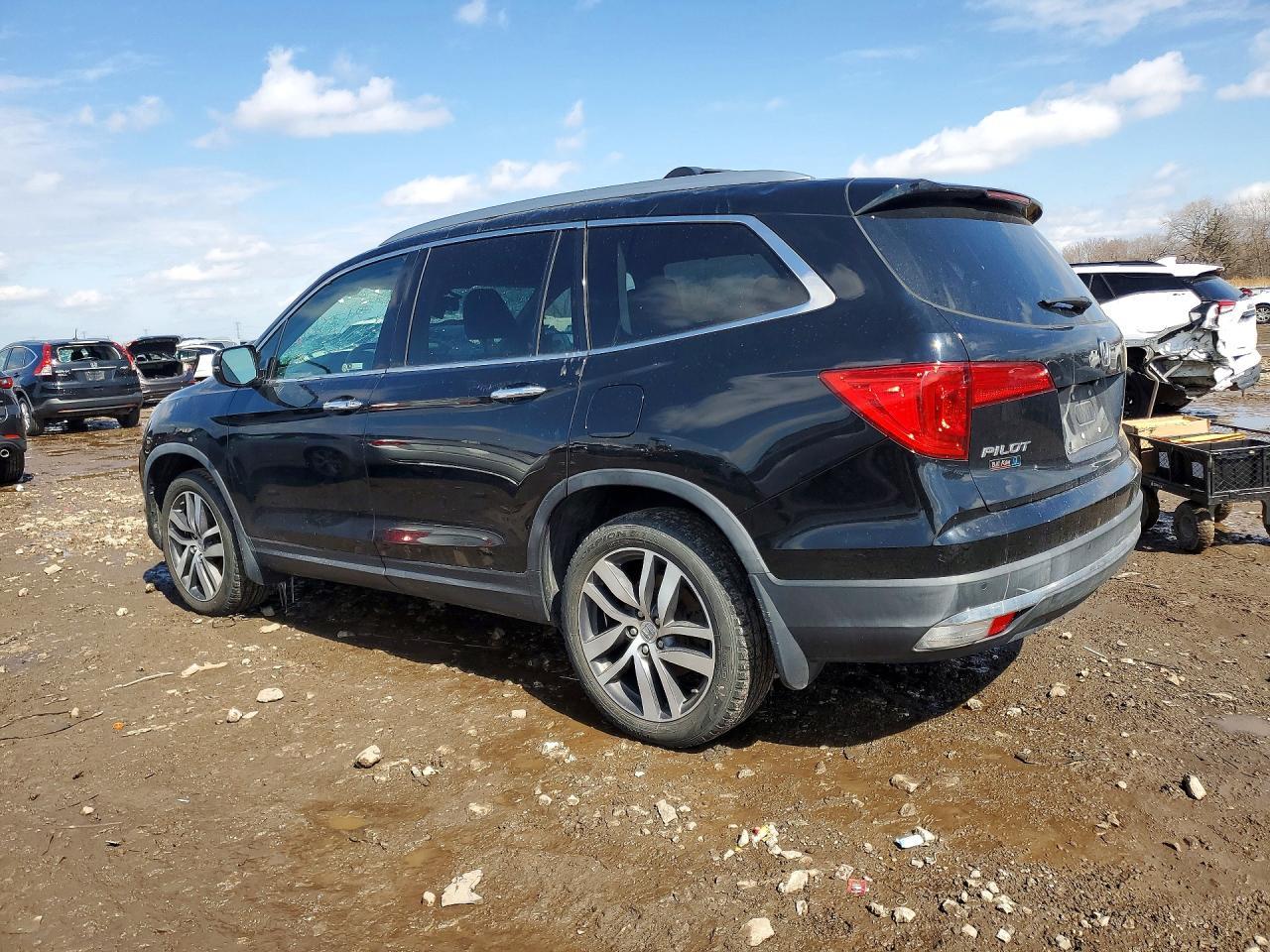2018 Honda Pilot Touring - Фото 2