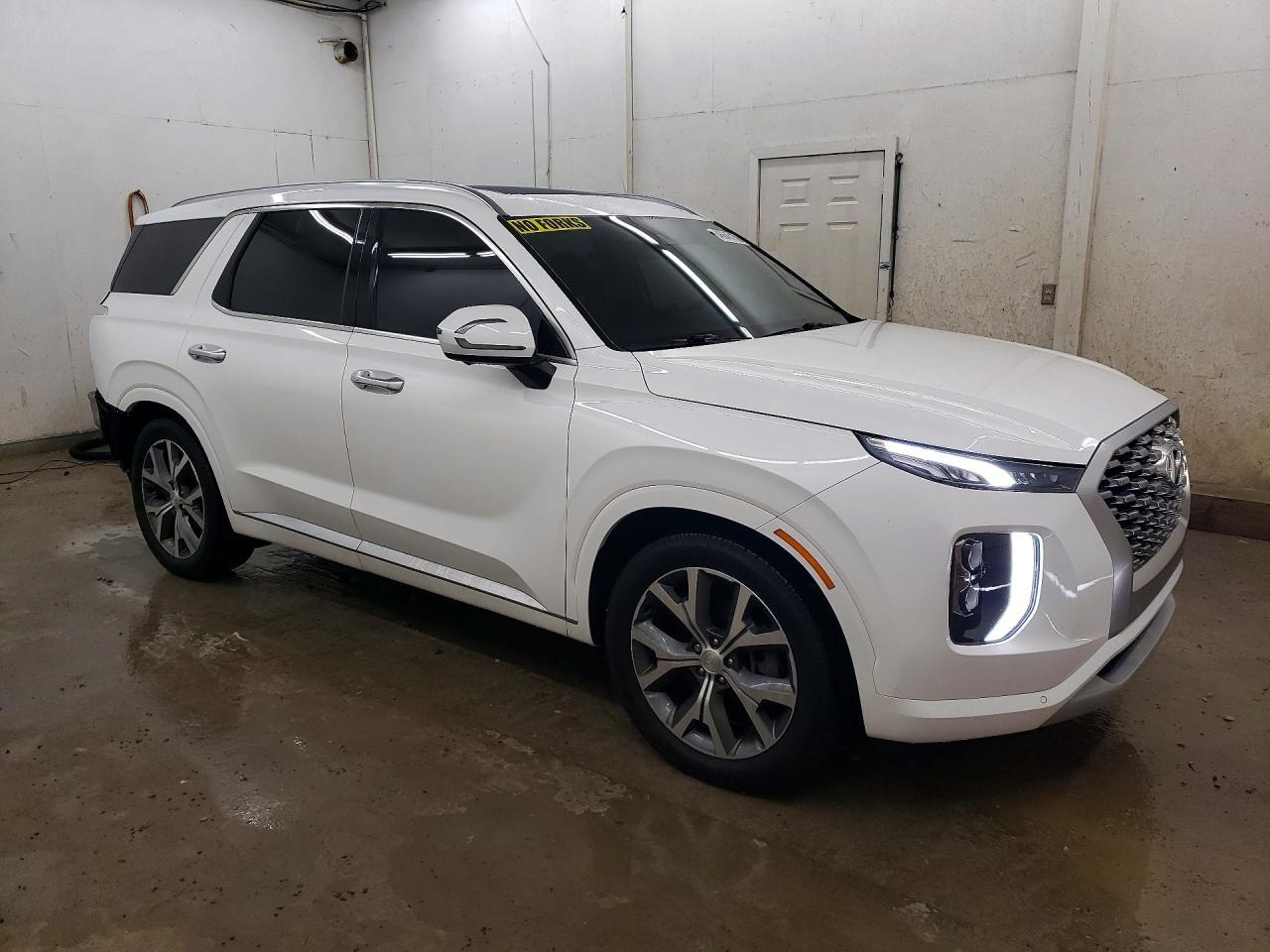 2022 Hyundai Palisade Limited - Image 4