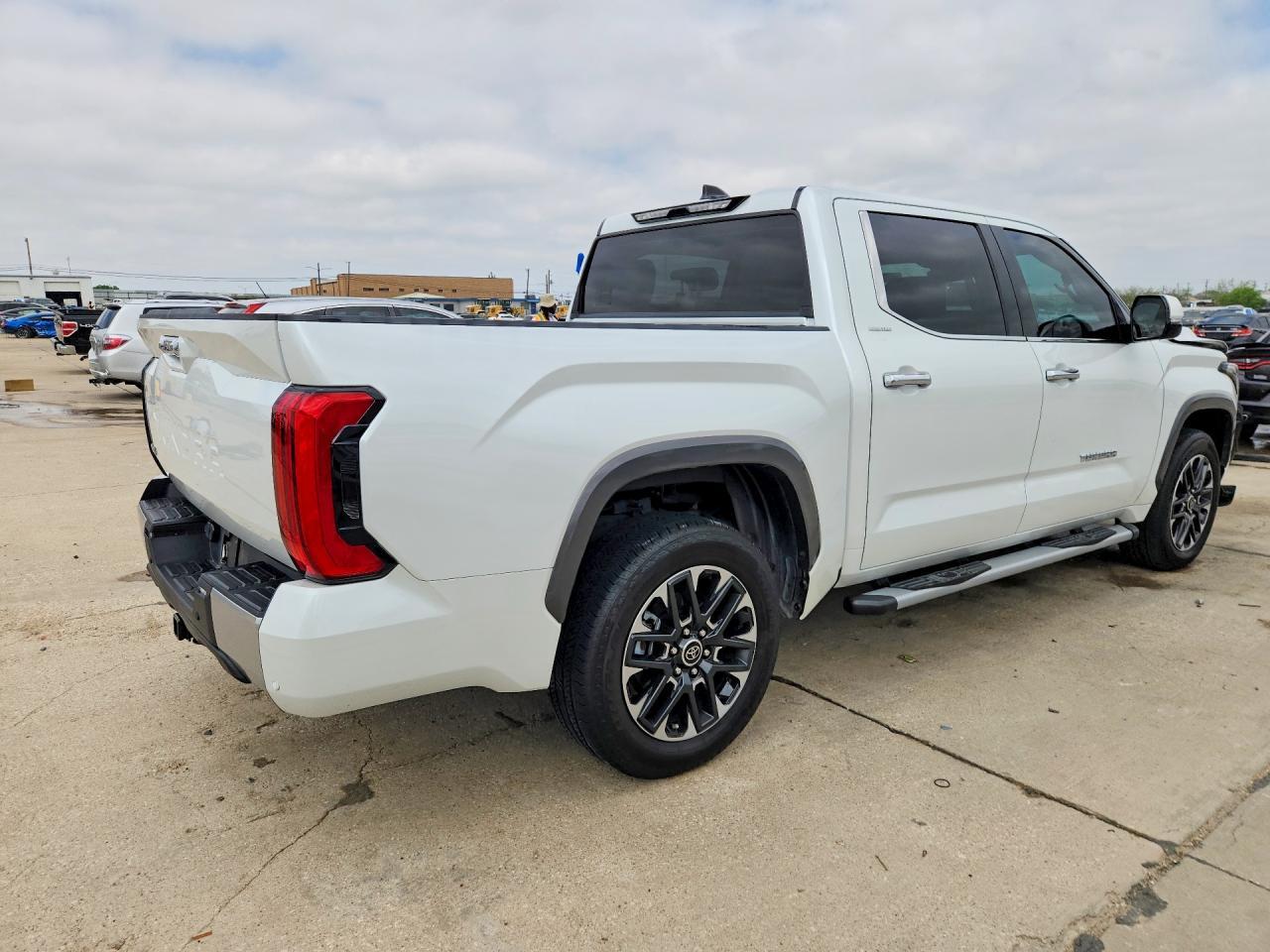 2023 Toyota Tundra Limited Hv - Image 3