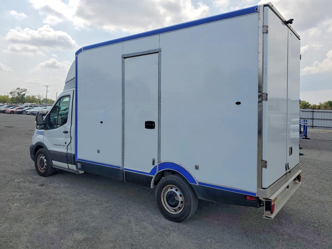 2020 Ford Transit Delivery Van - Фото 2