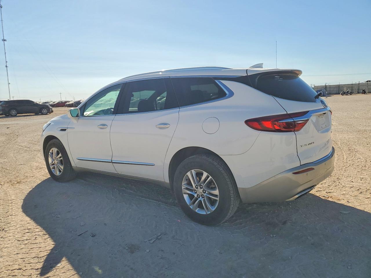 2020 Buick Enclave Essence - Фото 2