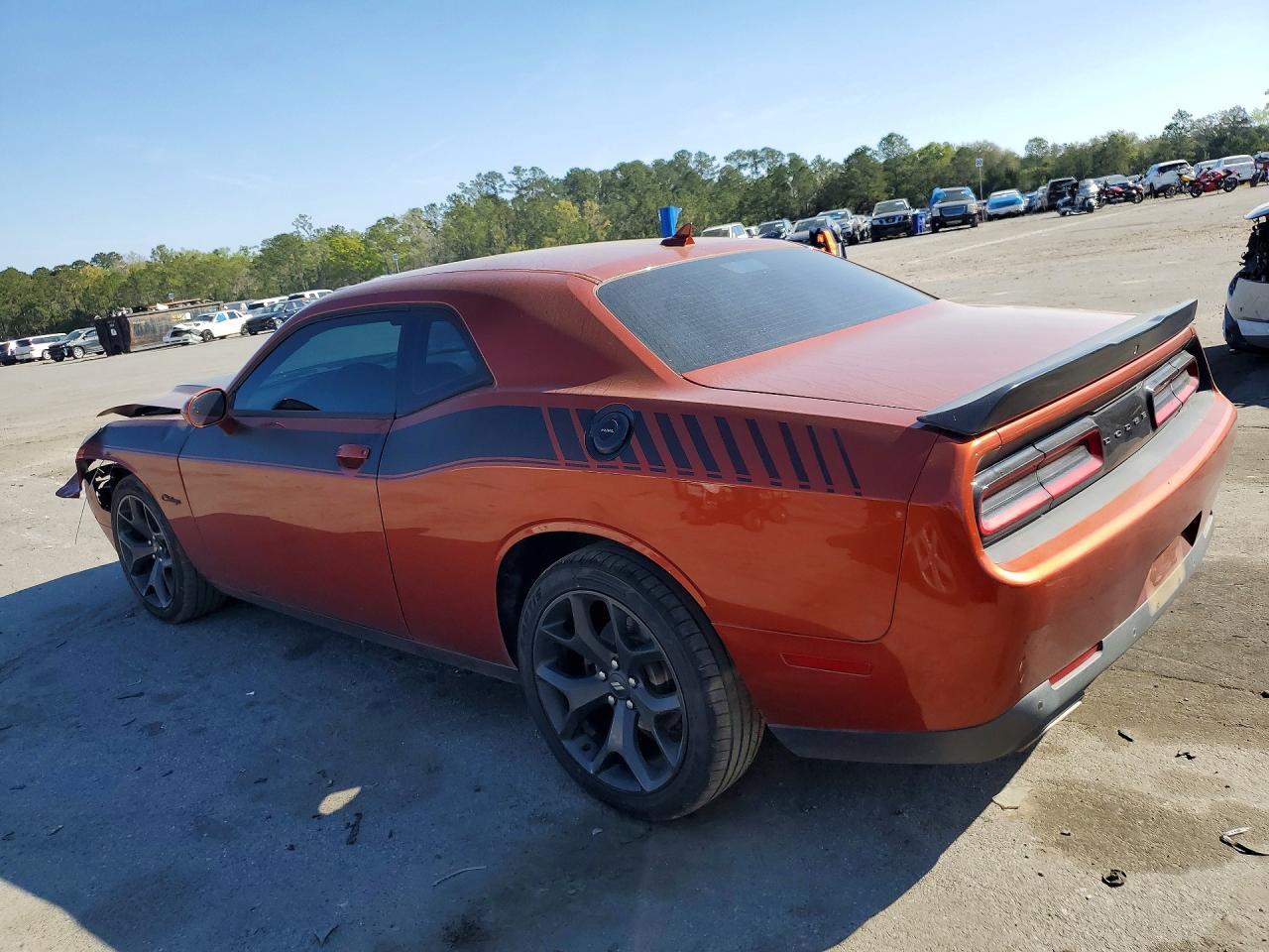 2020 Dodge Challenger Sxt - Image 2