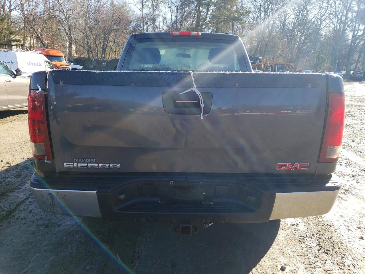 2010 GMC Sierra K1500 - Фото 6