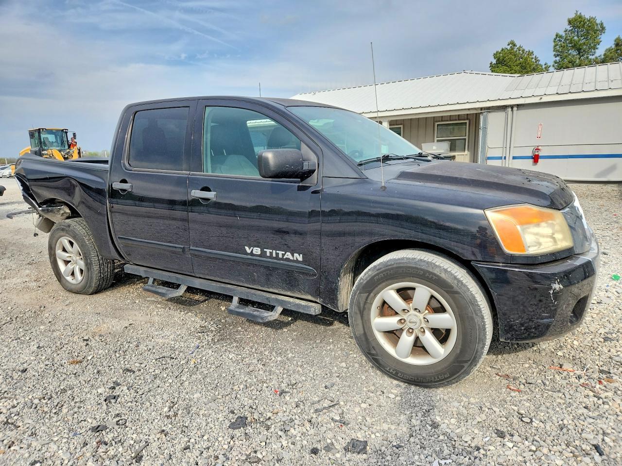 2012 Nissan Titan S - Image 4