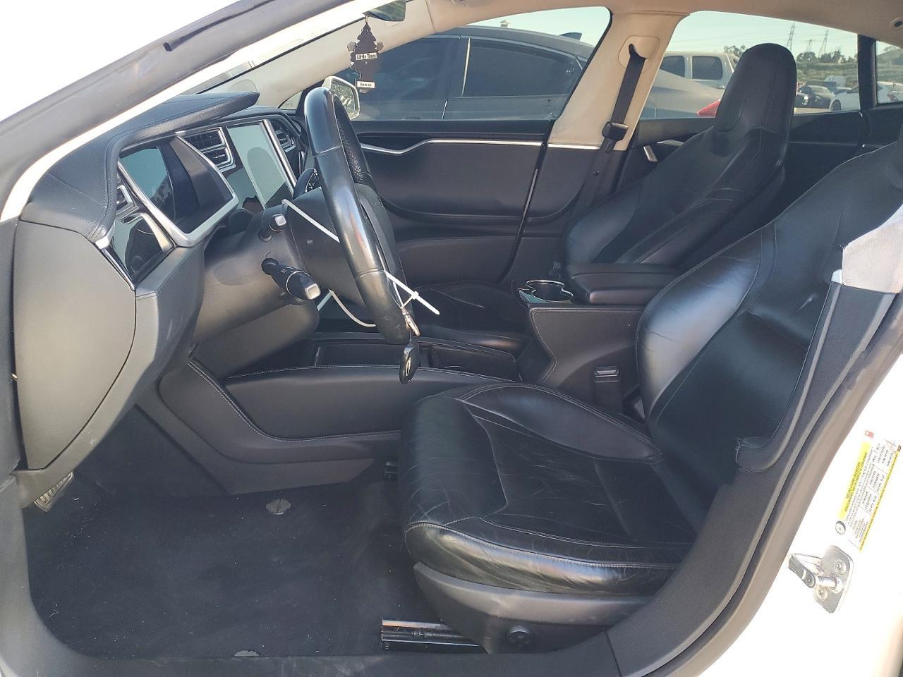 2013 Tesla Model S - Image 7